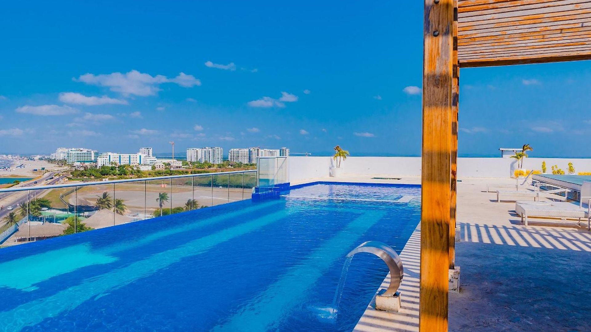 U-go Ocean Drive: Apto Moderno Con Balcón Y Mar *