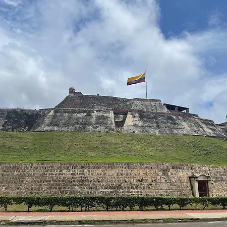 U-go Elegante Apto En Crespo Con Vista Al Océano Cartagena