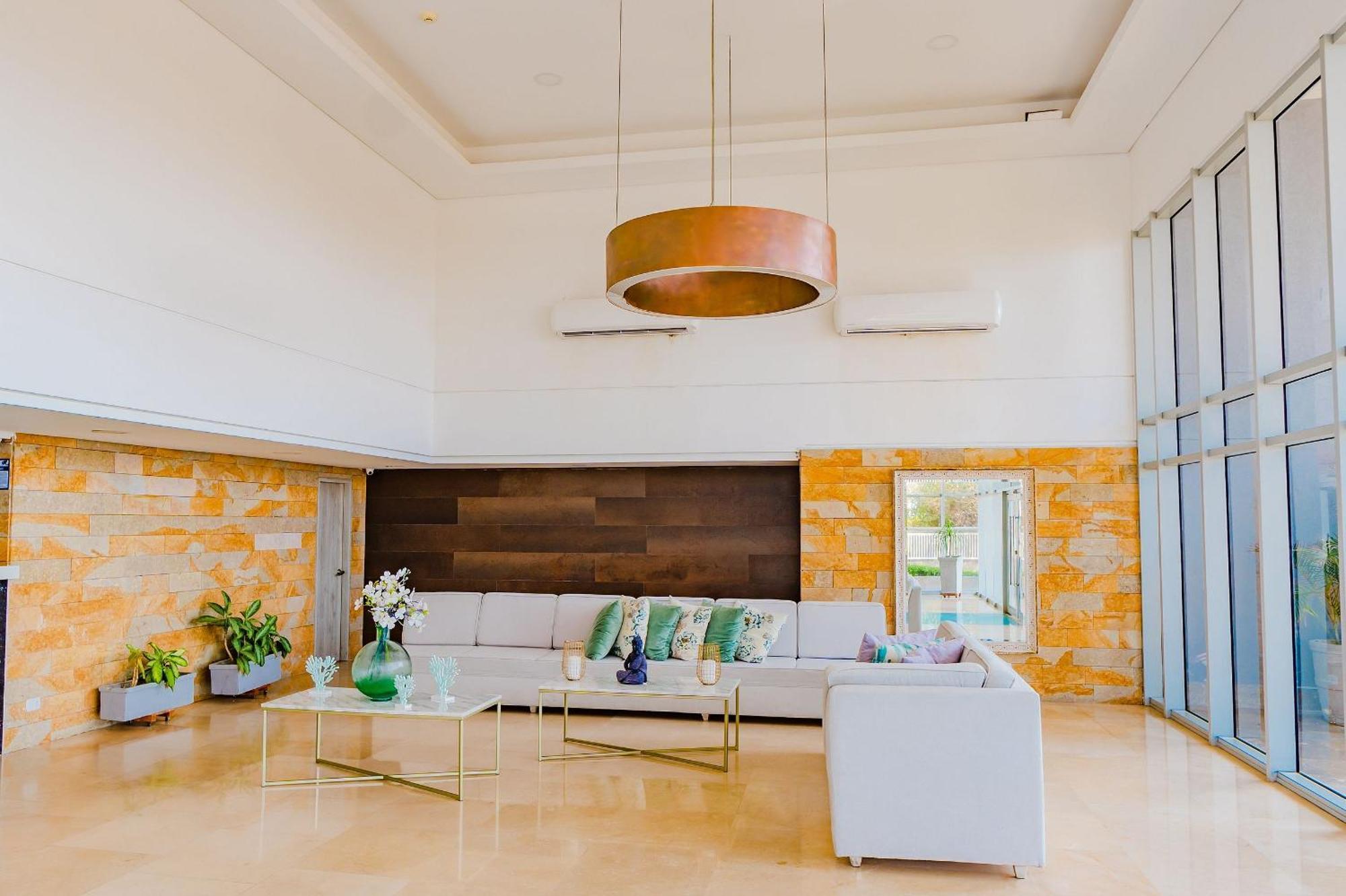 Apartamento U-go Elegante Apto En Crespo Con Vista Al Oceano
