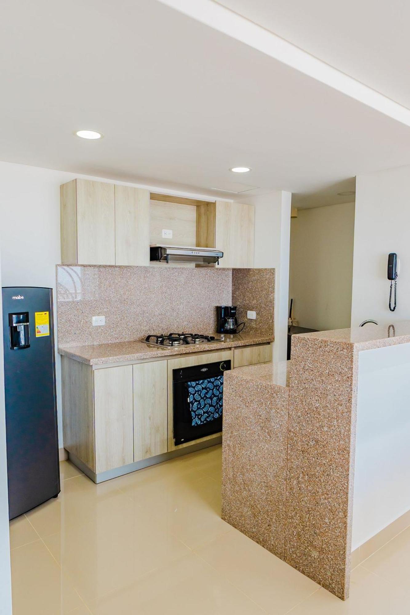 Apartamento U-go Elegante Apto En Crespo Con Vista Al Oceano *